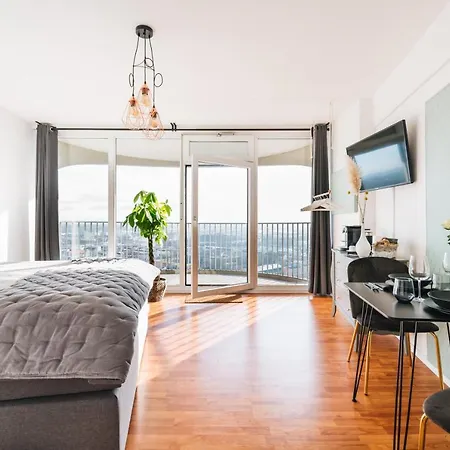 Great City View I 26 Floor I Netflix And Boxspringbed Augsburg Exterior photo