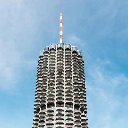 Great City View I 26 Floor I Netflix And Boxspringbed Augsburg Exterior photo