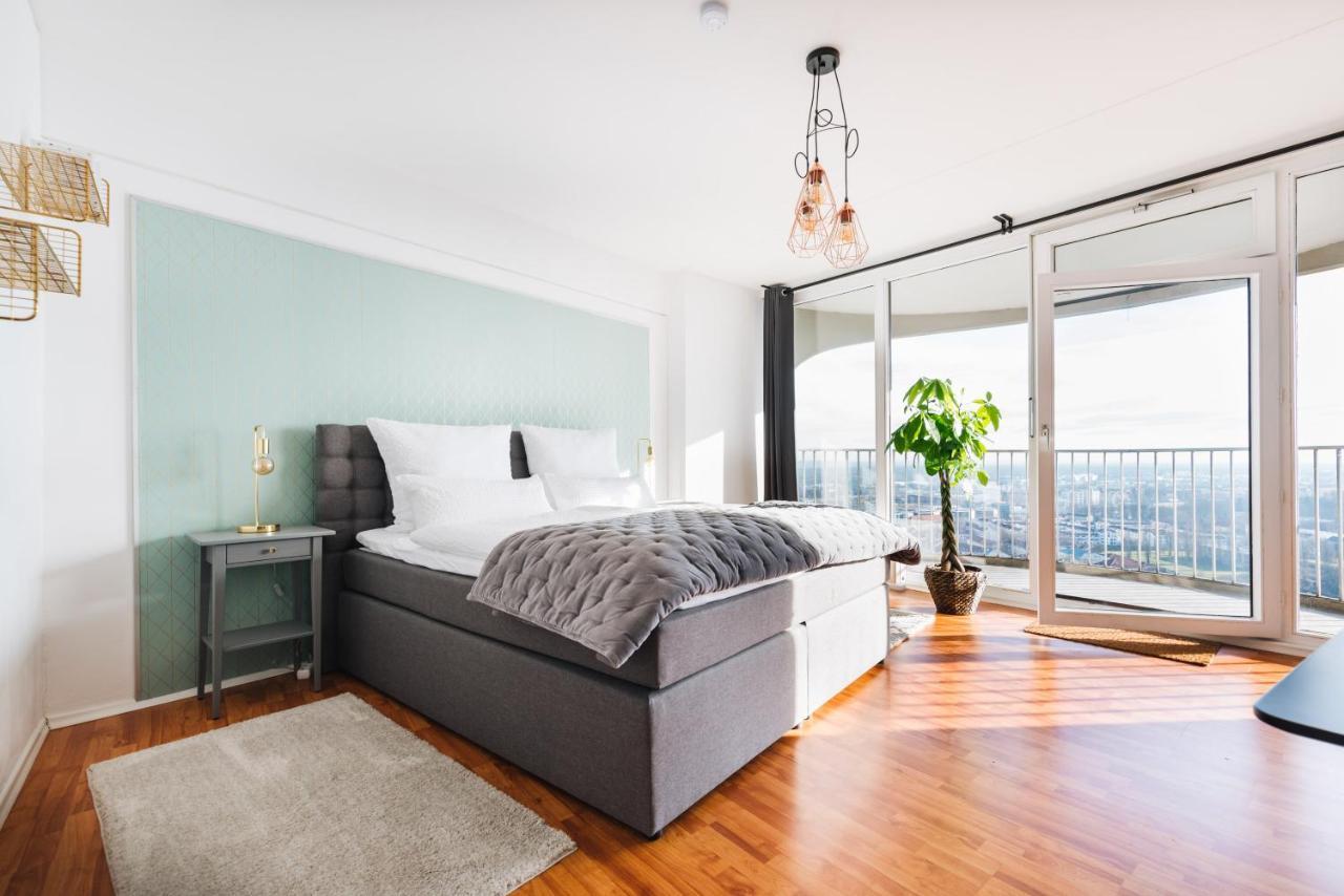 Great View I 26 Floor I Netflix And Boxspringbed Apartment Augsburg